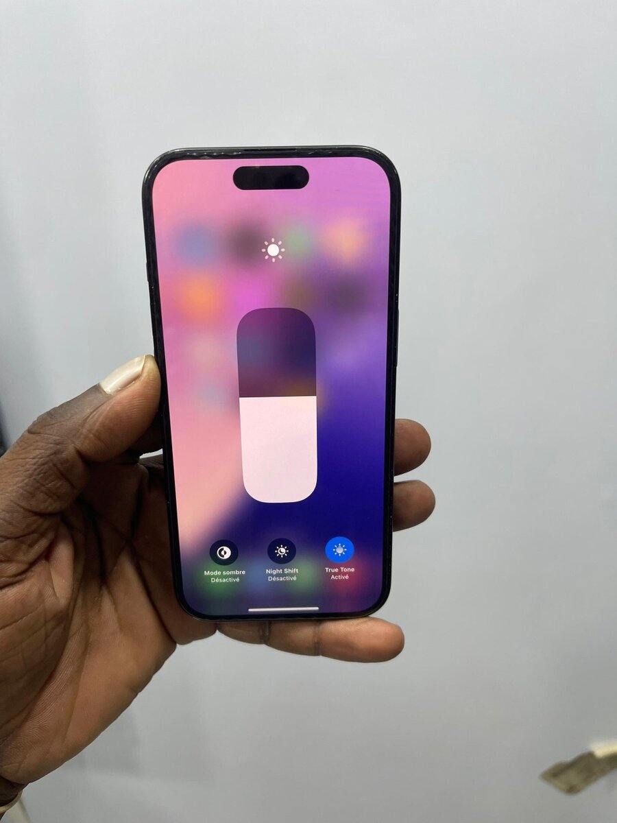 iPhone 15 simple 128go