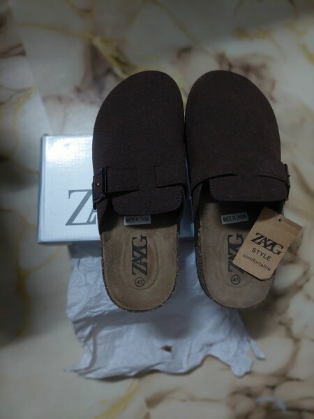 Pantoufles en daim confortables