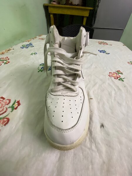 Chaussures blanches hautes Nike