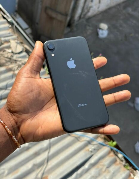 iPhone XR
