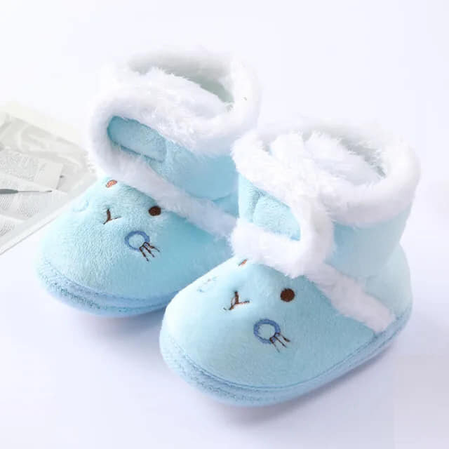 Warming booties in blue colour