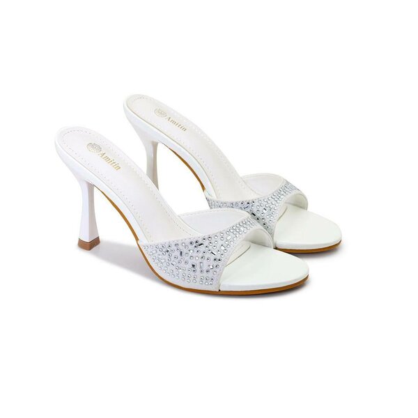 Sandales à talons ornementées