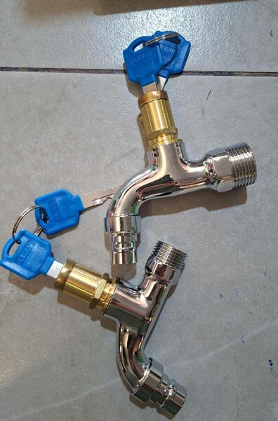 Robinet avec clé antivol