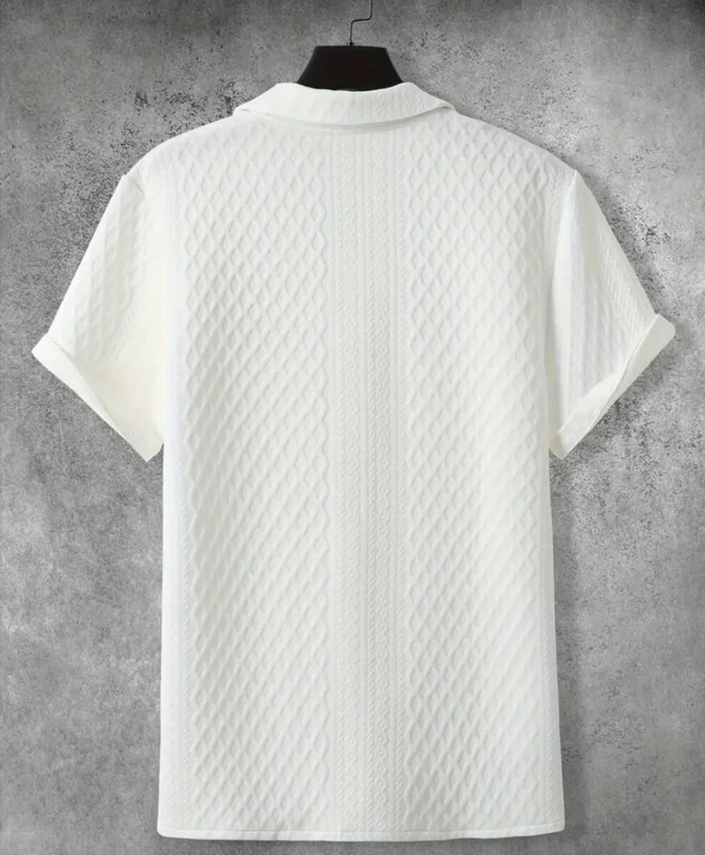 Мужская футболка.