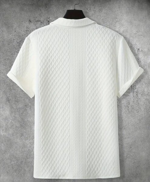 Мужская футболка.