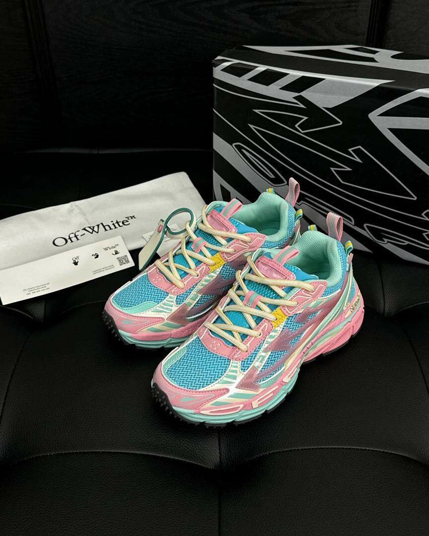 Baskets Off-White stylées