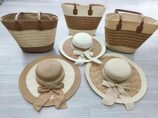 Ensemble sac et chapeau d'été