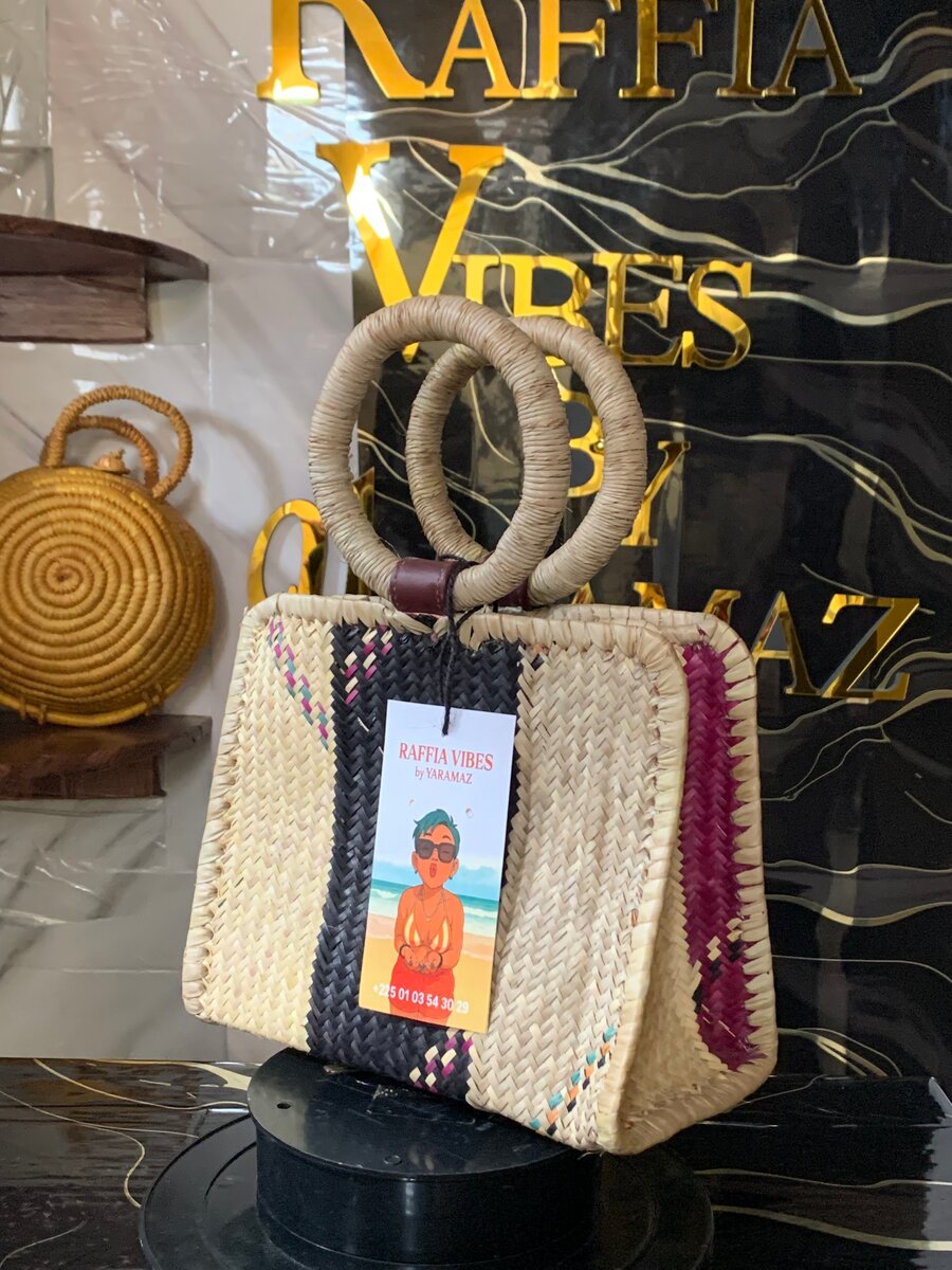 Sac en raphia artisanal chic