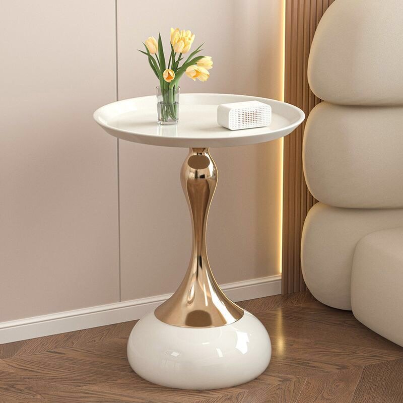 Metallic luxurious coffee table