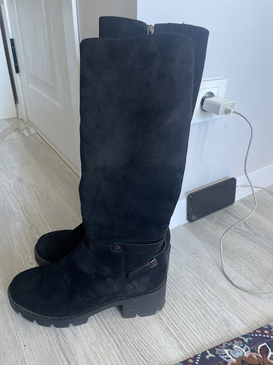 Замшевые зимние сапоги