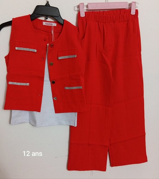 Ensemble rouge 12 ans