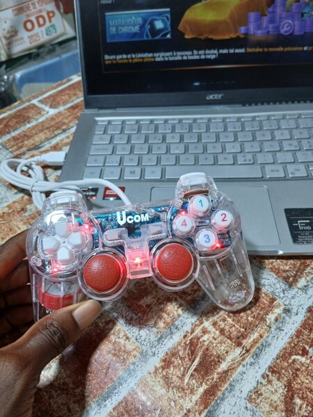 Manette USB Transparente