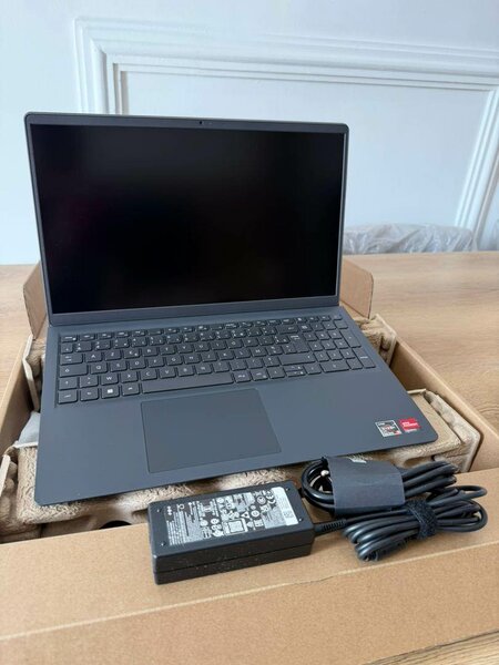 Ordinateur portable Dell 15AMD