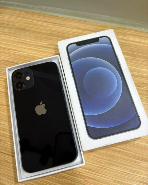 iPhone 12 - 64 Go Noir Neuf