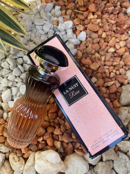 Parfum la nuit rose