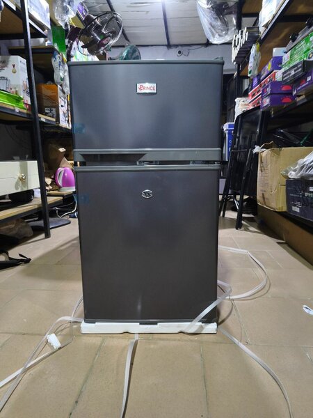 Réfrigérateur compact 80L