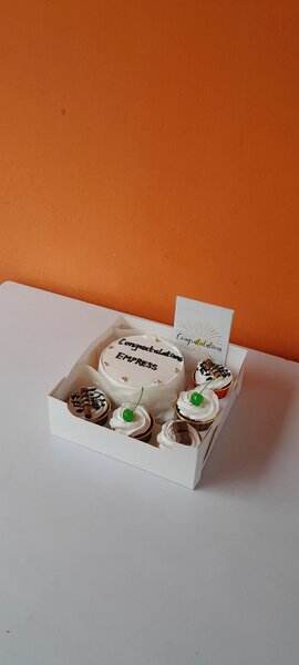 Congratulations cake