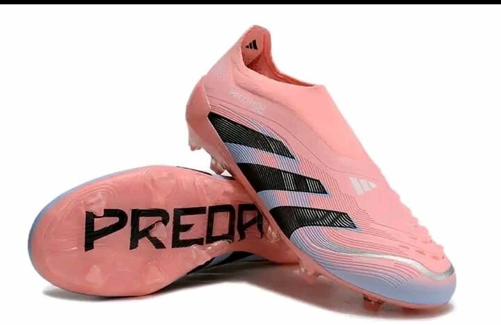 Chaussures de Football Stylisées