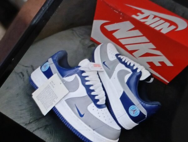 Baskets Nike Air Force 1 Bleu