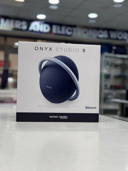 Onyx Studio 8
