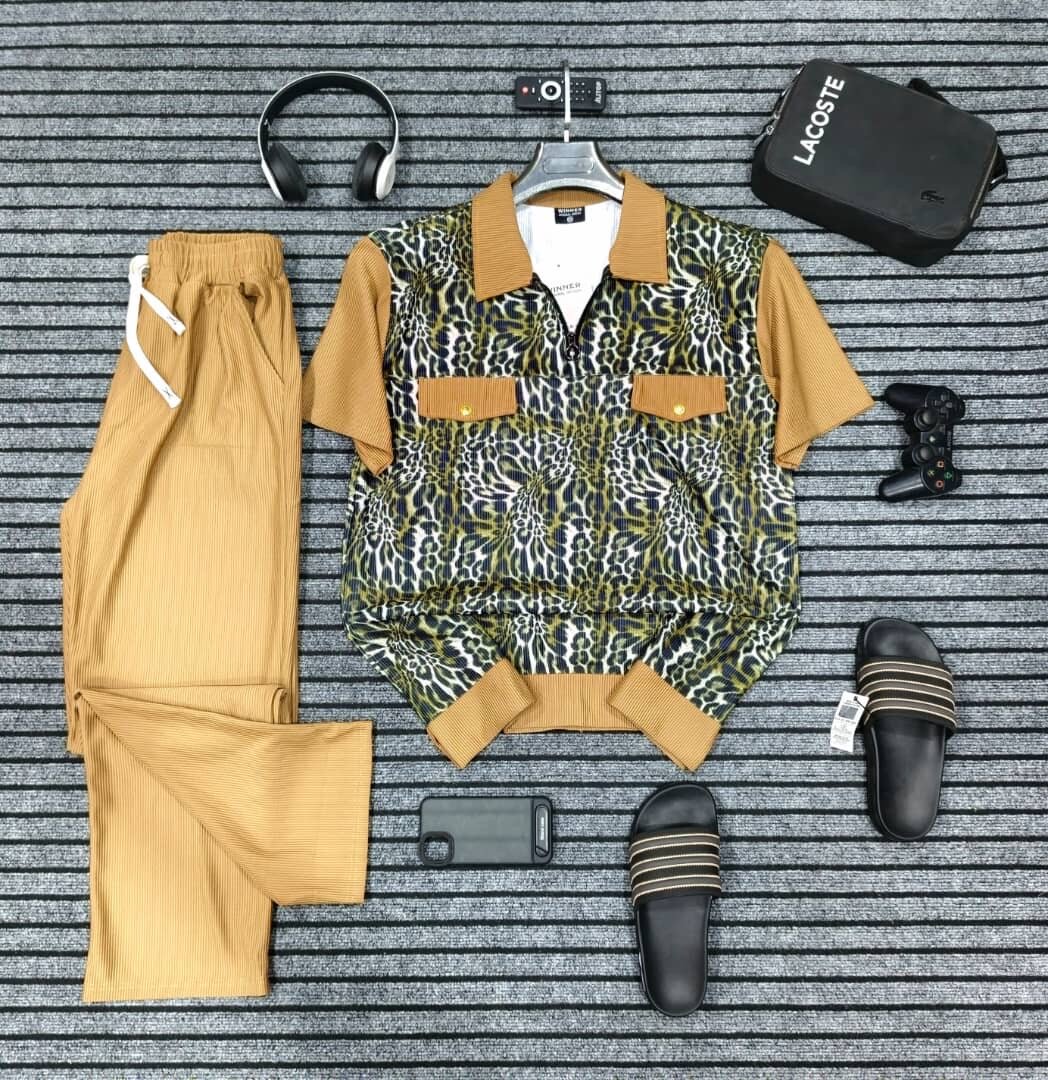 Set de vêtements imprimés élégants