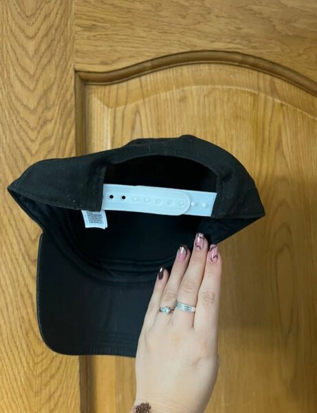 Casquette noire Adidas unisexe