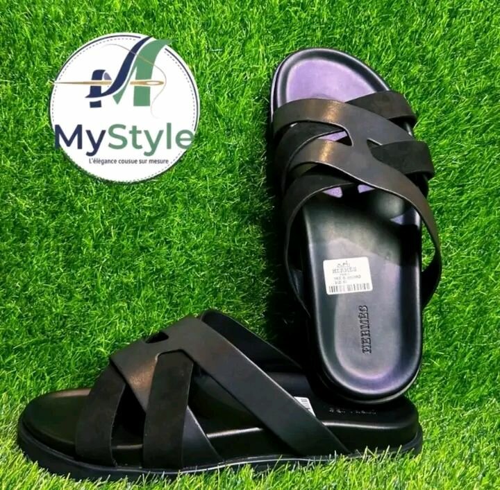 Mules en cuir noir pour homme