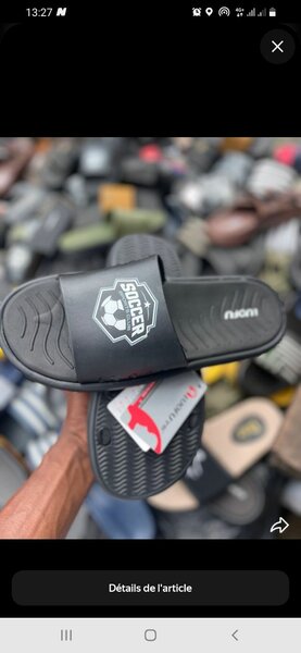 Claquettes sport noires