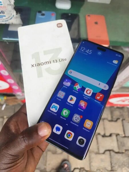 Xiaomi 13 Lite Smartphone