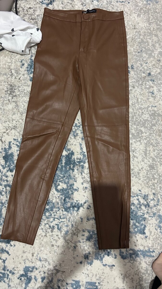 Брюки от Zara
