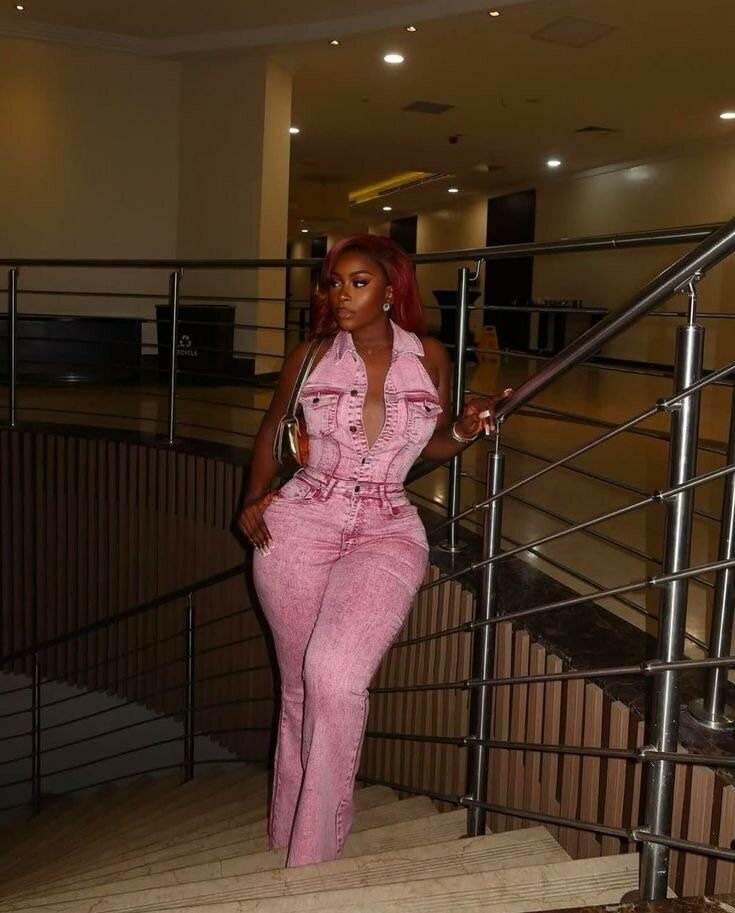 Combinaison rose sans manches