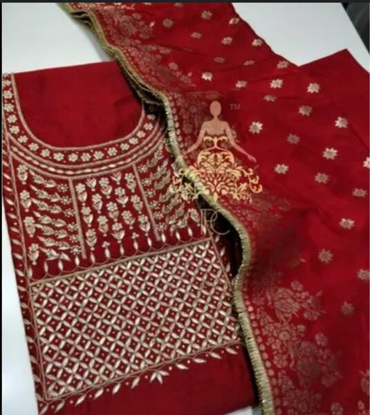 Ladies suit
