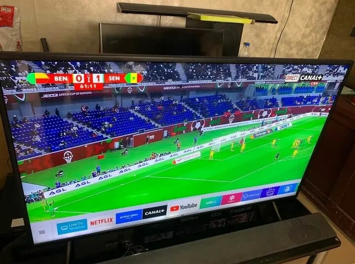 Téléviseur Intelligent LED HD