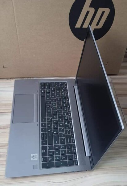 HP GAMER ZBOOK TRES PUISSANT