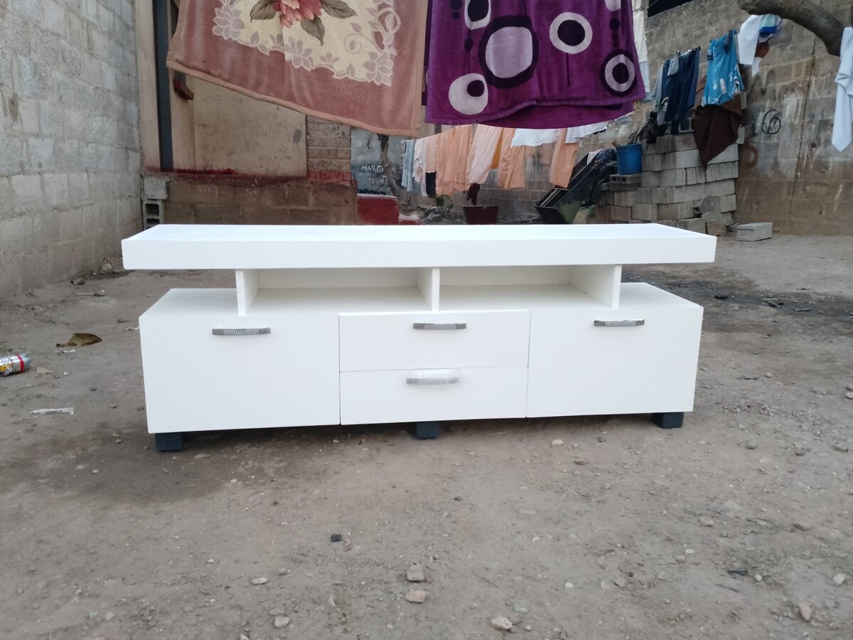 Kitchen units and tv stands