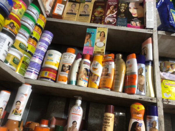 Tin tomatoes and Marckel