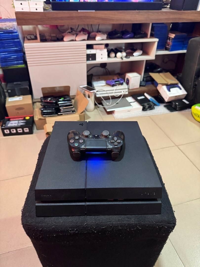 Play station 4