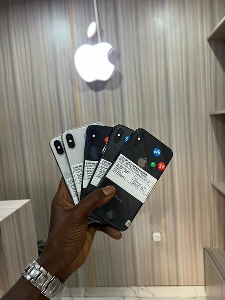 iPhone X