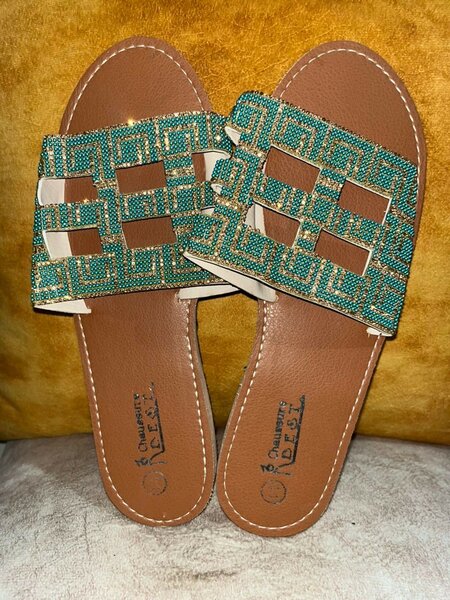 Sandales perlées élégantes