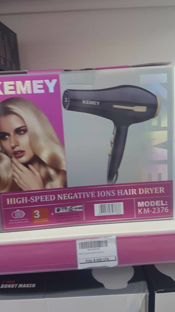 Sèche-cheveux ionique KEMEY