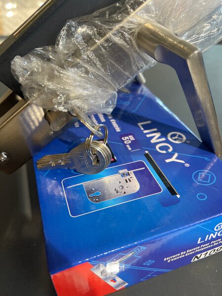 Serrure de porte Lincy robuste