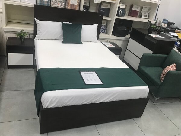 Double bed frame