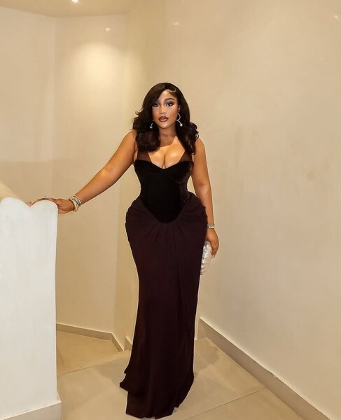 Robe de soirée glamour noire