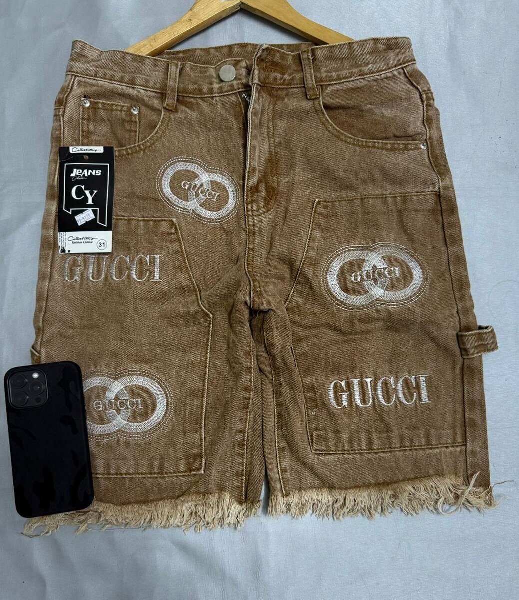 Shorts en denim avec motifs