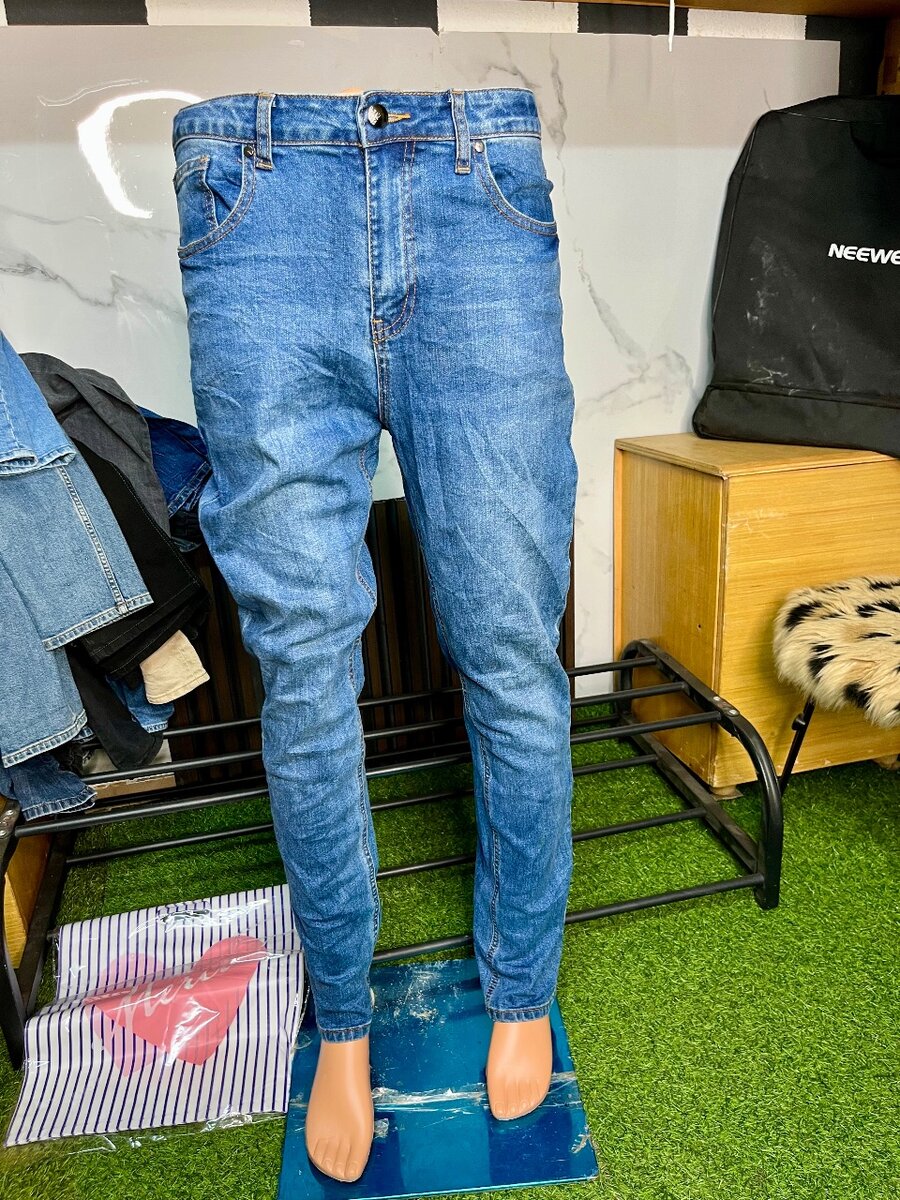 Jeans slim déchirés homme