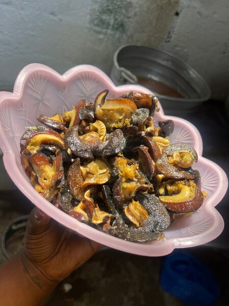 Atoukpou- Crabe kplo escargots