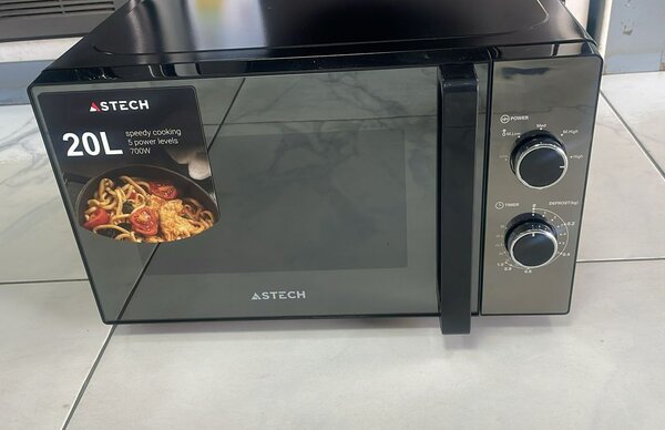 Four micro-ondes ASTECH 20L