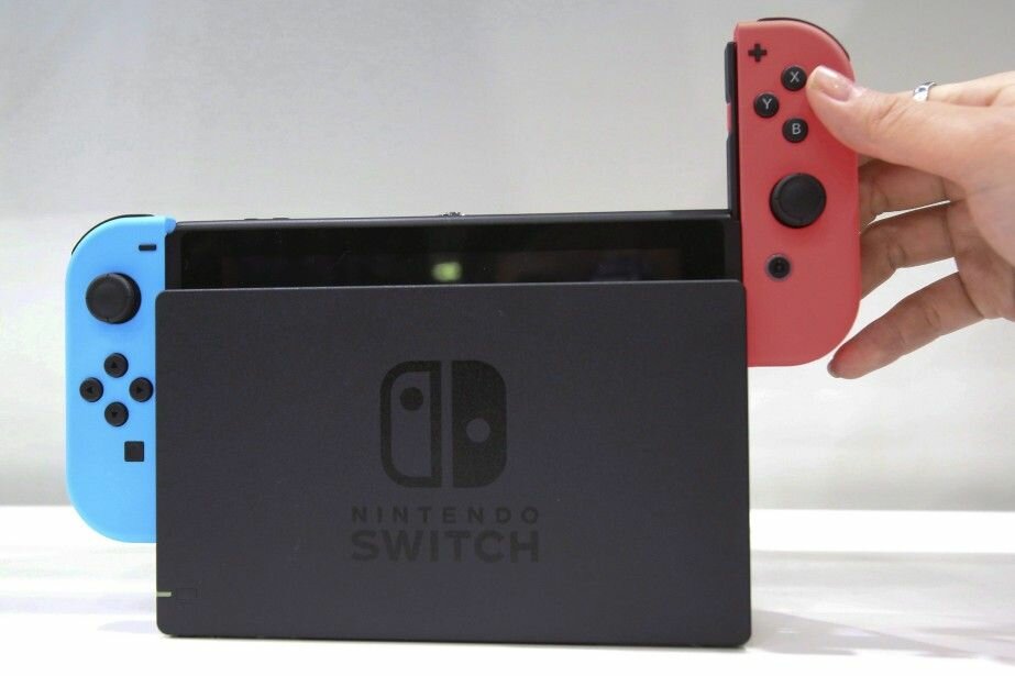 Nintendo Switch Console