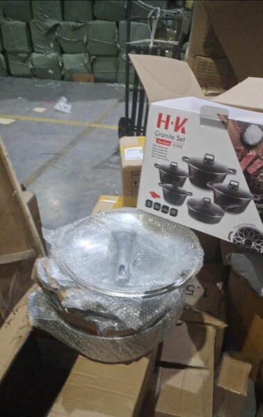 Non-stick sauce pan set