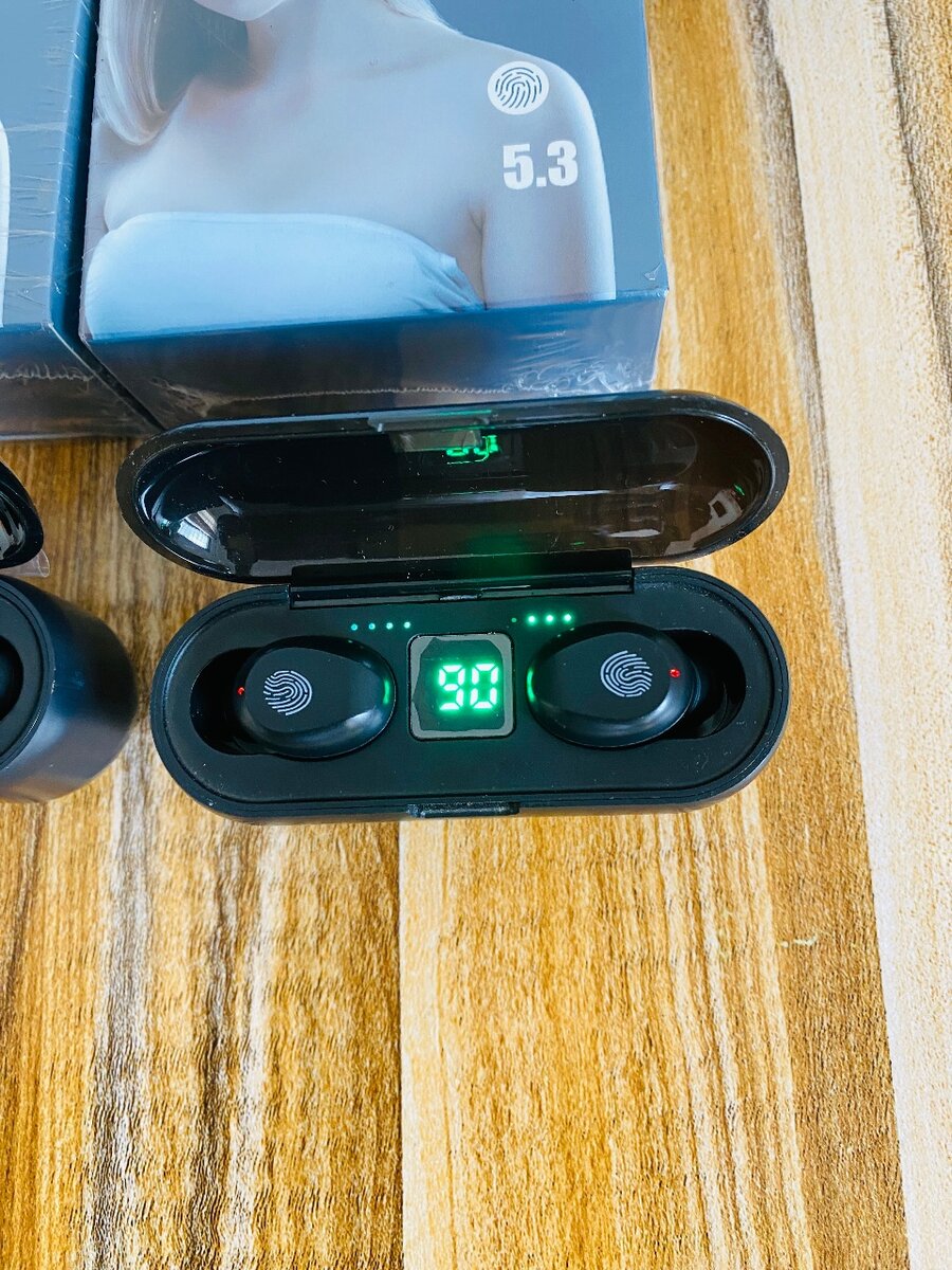 Brand new F9 wireless Bluetooth Earbuds